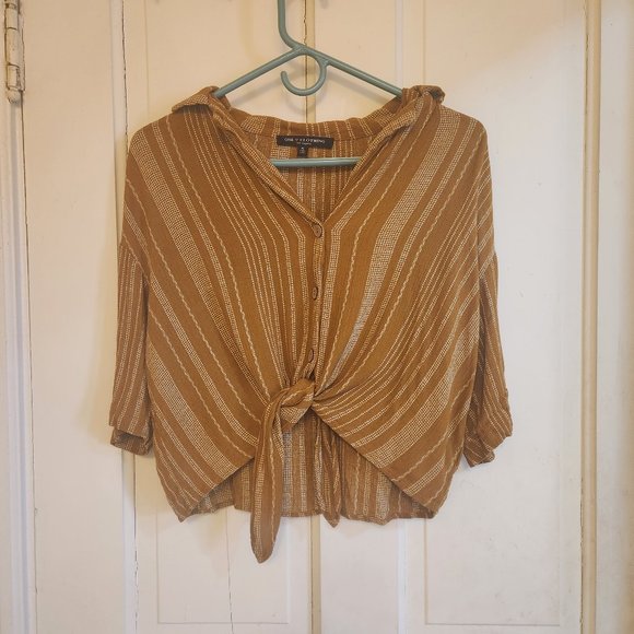 70s style tie waist button down - Picture 1 of 5